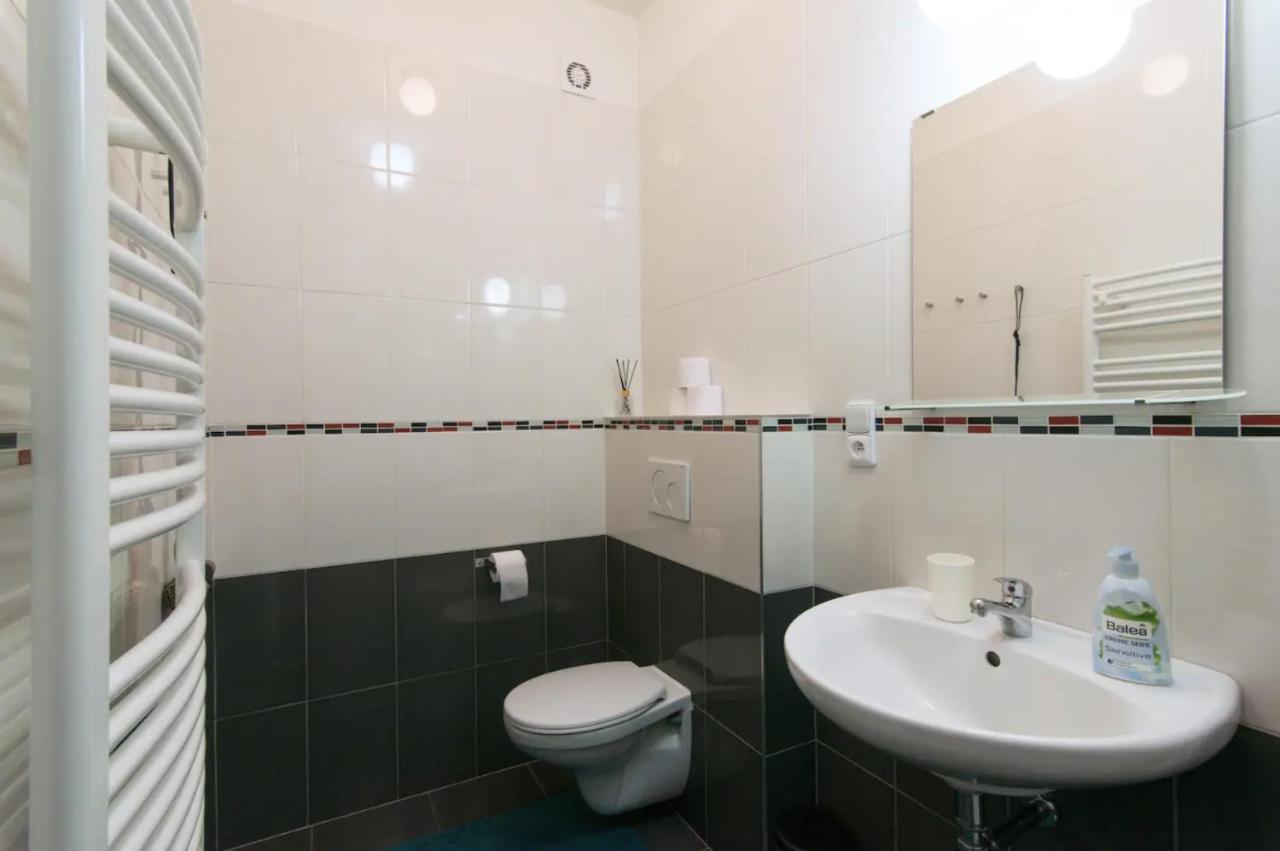 Central Prague Wenceslas Square Apartments Exterior photo